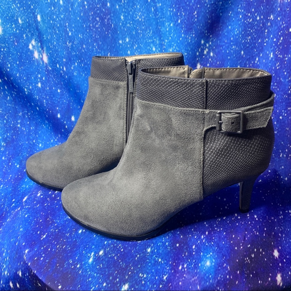 Michael Antonio- Gray Suede Ankle Boots size 10